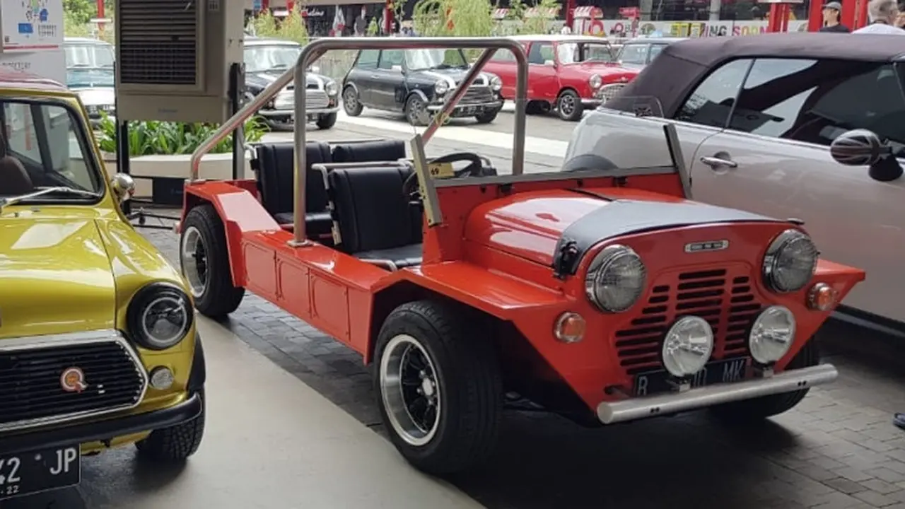 MINI Moke
