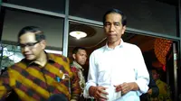 Jokowi mengecam keras kejadian yang terjadi di Jakarta itu.