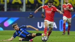 Hasil imbang itu sudah cukup bagi anak asuh Simone Inzaghi untuk melangkah ke babak semifinal. Pasalnya di leg pertama, Inter bisa menang dua gol tanpa balas sehingga mereka lolos dengan agregat 5-3. (AP Photo/Luca Bruno)