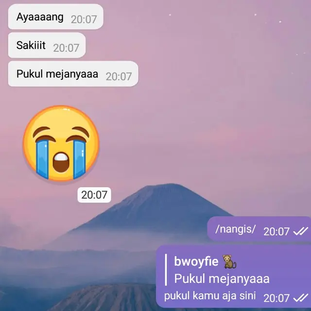 6 Chat Cowok Saat Manja dengan Pacarnya Ini Bikin Senyum-Senyum