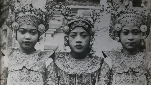 [Bintang] Tari Pendet
