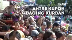 Idul Adha tinggal sehari, masyarakat Tegal, Jawa Tengah berebut kupon daging kurban di Mesjid Agung Tegal  