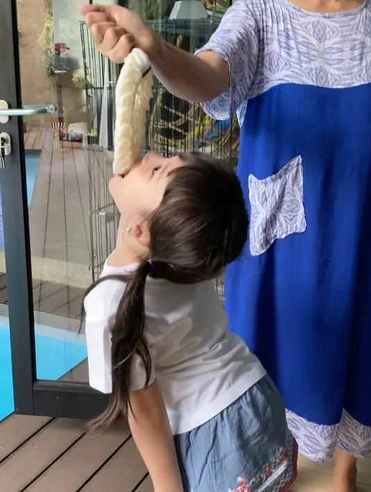 (Instagram/gisel_la)