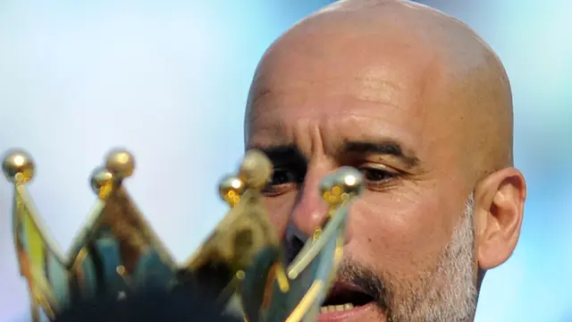 Manchester City Juarai Liga Inggris, Pep Guardiola Ditimang-timang