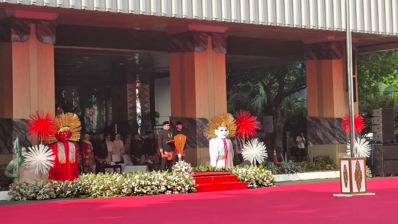 Rano Karno di upacara peringatan Hari Pendidikan Nasional (Hardiknas) 2026