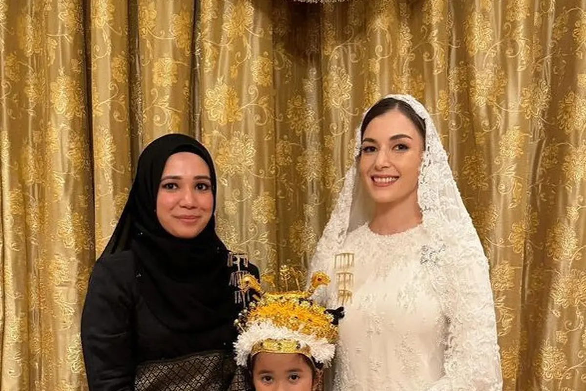 Anisha Rosnah saat Pertunangan Kerajaan Bersama Pangeran Mateen dari Brunei