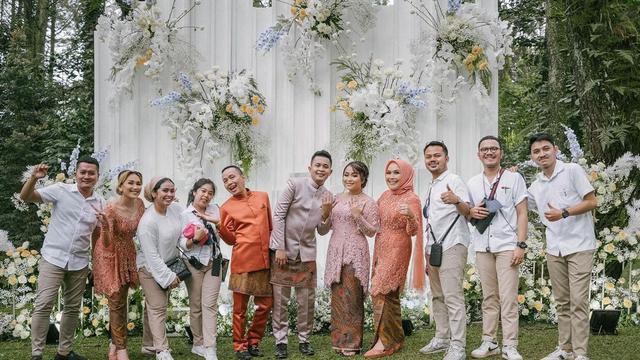 6 Potret Lamaran Syifa Adik Ayu Ting Ting, Digelar di Resort Mewah