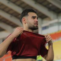 Foto: Tangis Jens Raven Usai Timnas Indonesia U-22 Gagal ke Semifinal SEA Games 2025