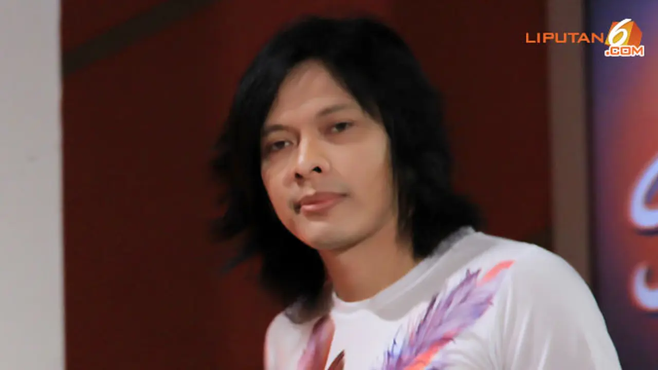 armand-maulana-130429c.jpg