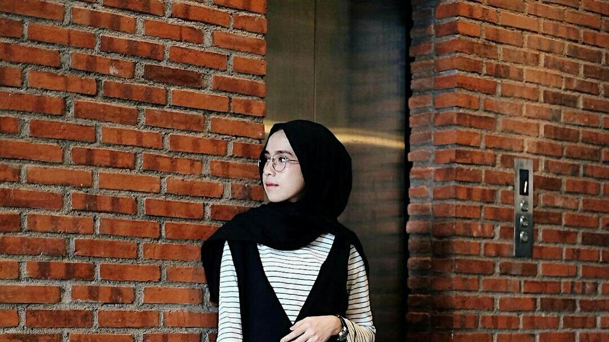 Biar Makin Stylish, Ini Cara Memilih Jumpsuit Hijab yang Tepat untuk Berbagai Kegiatan