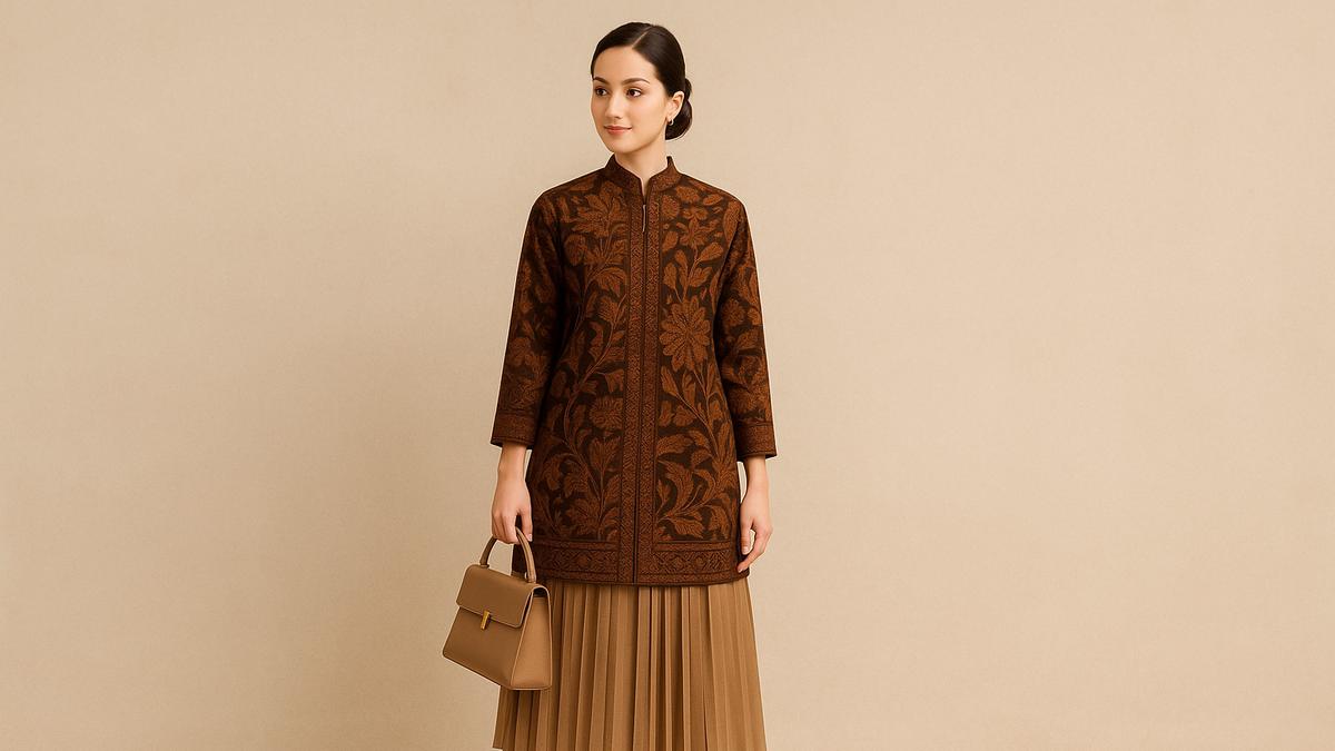 7 Model Tunik Cantik untuk Perempuan Petite, Perhatikan Motif sampai Panjangnya