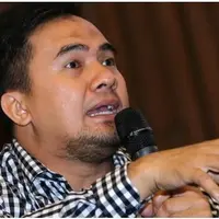 Menurut Agus Rudijanto, kliennya yang berinisial M tidak sedang mencari ketenaran dari kasus Saipul Jamil saat ini. Ia mengaku, kliennya merupakan salah satu penggemar Saipul yang terkejut saat sang idola melakukan kontak secara pribadi.