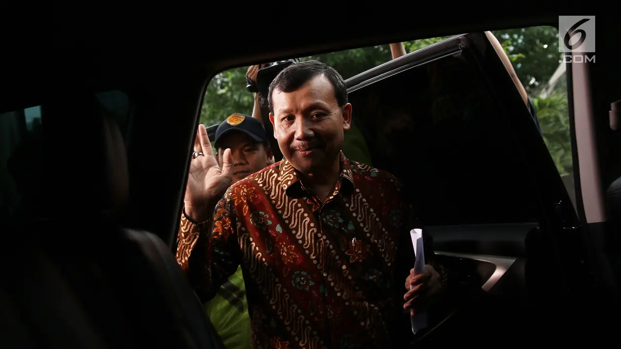 Senyum Sekda Jabar Usai Diperiksa KPK Terkait Suap Meikarta