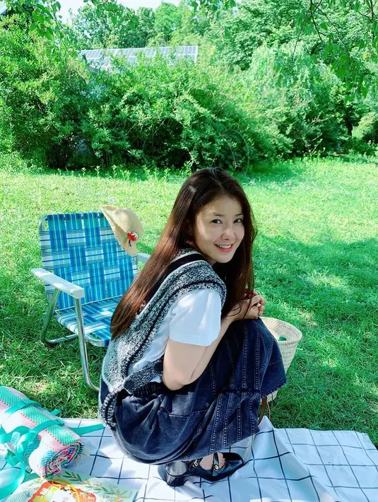 Lee Si Young, bintang "Sweet Home" ini pernah memenangkan sabuk tinju amatir wanita kelas 48 kilogram. Namun di tahun 2015 ia mengalami diskolasi bahu kronis dan pensiun. (Foto: Instagram/leesiyoung38)