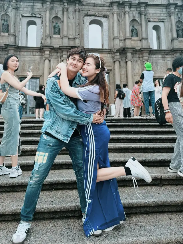 7 Momen Liburan Felicya Angelista ke Macau, Seru Naik Gondola