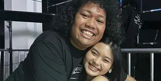 Marshel Widianto dan Yansen Indiani alias Cesen eks JKT48 sedang menanti kelahiran anak keduanya. Casen mengaku kehamilan anak keduanya ini berbeda dengan anak pertama yang kini berusia delapan bulan. [Instagram/marshel_widianto]