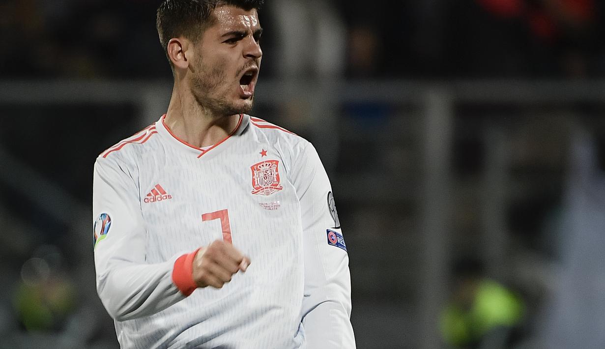 Alvaro Morata tampil impresif dengan dua golnya pada laga kedua Kualifikasi Piala Eropa 2020 yang berlangsung di Stadion Ta Qali, Malta, Rabu (27/3). Spanyol menang 2-0 atas Malta. (AFP/Filippo Monteforte)
