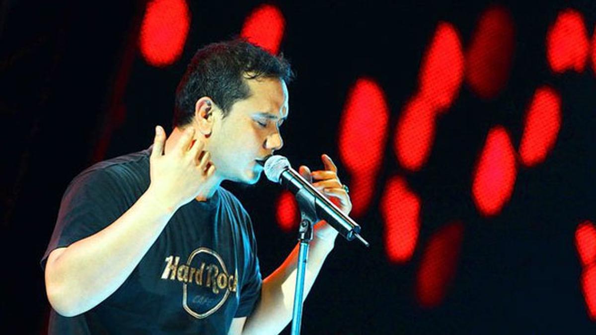 Sumbang Palestina, Fadli Padi Melelang Mic Kesayangan - ShowBiz ...