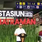 Menteri Perhubungan (Menhub) Budi Karya Sumadi bersama Menteri Koperasi dan Usaha Kecil dan Menengah Teten Masduki, menghadiri acara Soft Opening Pengoperasian Stasiun Matraman, pada Minggu (19/6/2022).