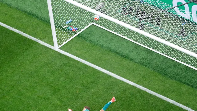 Aksi Manuel Neuer di laga Jerman vs Curacao di matchday 1 Grup E Piala Dunia 2026 di Houston Stadium, Houston, Senin (15/6/2026).
