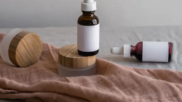 Kenali Kandungan Skincare Berdasarkan Masalah Kulit yang Dialami