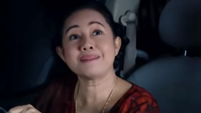 Diduga Pemain Sinetron, Ini Sosok Viral Emak-emak yang Rebutan Rendang di Kondangan (sumber: YouTube RCTI - Layar Drama Indonesia)