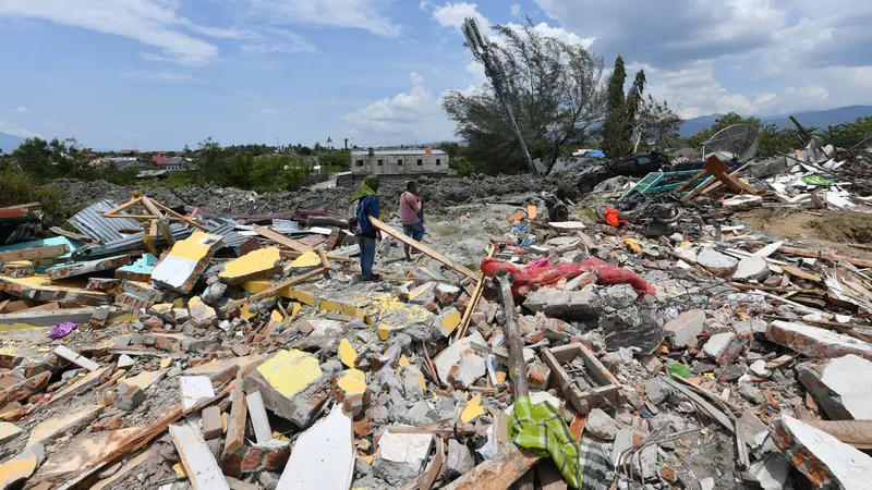 Mencari yang tersisa dari gempa Palu
