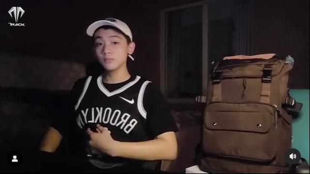 6 Potret Melvin Genuino, Penyanyi Muda yang Dikira Gantikan Iqbaal di Grup TBA