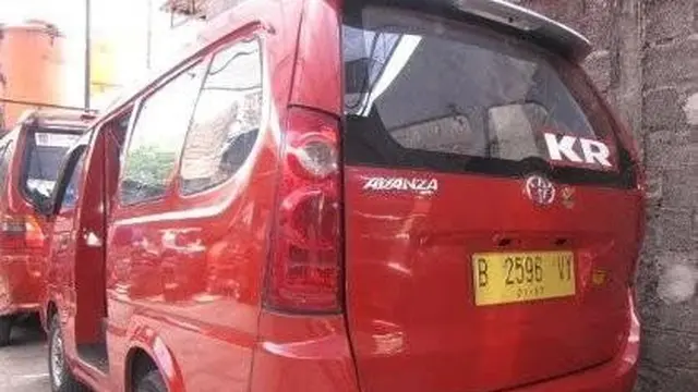 Plesetan merek Toyota (Ist)