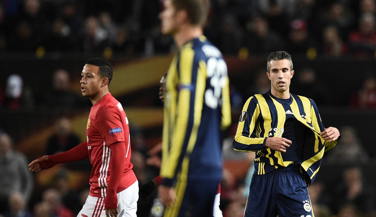 Memphis Depay sendiri mengisyaratkan masih ingin membuktikan kualitasnya di Old Trafford dan terus berusaha untuk mendapatkan kesempatan bermain lebih banyak bersama tim utama MU. (AFP/Oli Scarff)