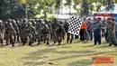 Citizen6, Sidoarjo: Setelah selesai apel khusus ini dilanjutkan dengan lomba try Out Halang Rintang (HR) dilapangan Halang Rintang Brigif-1 Marinir yang diikuti oleh 7 Tim Binsat Pasmar-1. (Pengirim: Budi Abdillah)