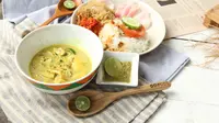 Soto ayam santan (sumber: Raphiell Alfaridzy/unsplash)