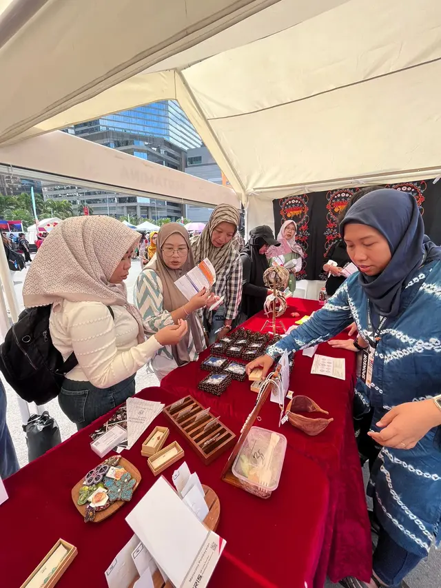 Produk UMKM Khas Indonesia Mejeng di Indonesia Week Hongkong 2024