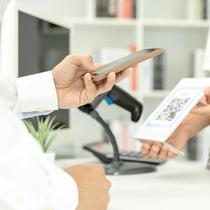 Ilustrasi pembayaran QRIS. (shisuka/depositphotos.com)