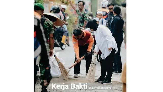 Ikut Bantu Warga, Ini 7 Potret Tri Rismaharini saat Lakukan Kerja Bakti