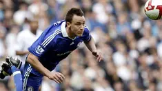 Aksi sundulan bek dan kapten Chelsea, John Terry di laga EPL melawan Tottenham Hotspur di White Hart Lane, London, 21 Maret 2009. AFP PHOTO/IAN KINGTON