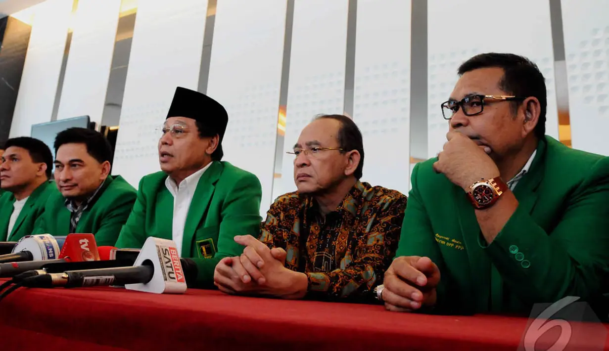 Dalam jumpa persnya, Djan Faridz yang didampingi beberapa petinggi PPP, memaparkan hasil Muktamar yang diikuti 29 DPW PPP seluruh Indonesia itu, Jakarta, Jum'at (12/12/2014). (Liputan6.com/Andrian M Tunay)