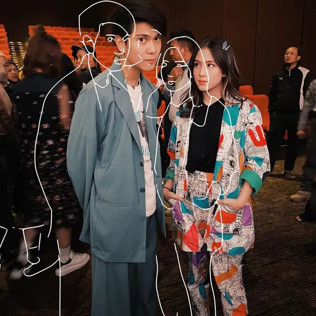 Dianggap Adik Sendiri, Ini 6 Potret Kedekatan Iqbaal Ramadhan dan Adhisty Zara