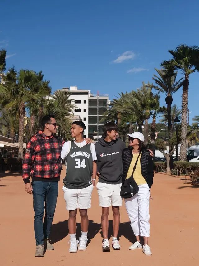 Darius Sinathrya dan Donna Agnesia