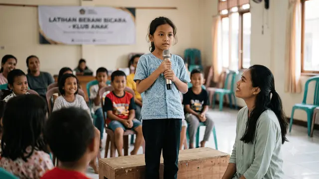 Cara Membantu Anak Berani Bicara di Depan Orang Lain