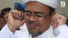 impinan Front Pembela Islam (FPI) Rizieq Shihab masih enggan kembali ke Indonesia dan menjalani pemeriksaan terkait kasus chat seks yang menjeratnya dan Firza Husein