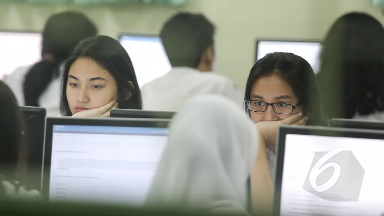 Begini Hari Pertama Pelaksanaan UN Berbasis Komputer di SMAN 70 Jakarta