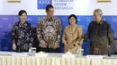 Menteri Keuangan yang juga Ketua Komite Stabilitas Sistem Keuangan (KSSK) Purbaya Yudhi Sadewa  bersama Pejabat Sementara Gubernur Bank Indonesia Destry Damayanti,   Ketua Dewan Komisioner Otoritas Jasa Keuangan (OJK) Frederica Widyasari Dewi  dan Ketua Dewan Komisioner Lembaga Penjamin Simpanan (LPS) Anggito Abimanyu  saat  menyampaikan konferensi pers hasil rapat berkala KSSK III tahun 2026 di Jakarta, Senin (3/8/2026). (KLY/ Arie Basuki)