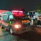 Mobil ambulans membawa jenazah Vanessa Angel berangkat ke Jakarta. (dian Kurniawan/Liputan6.com)