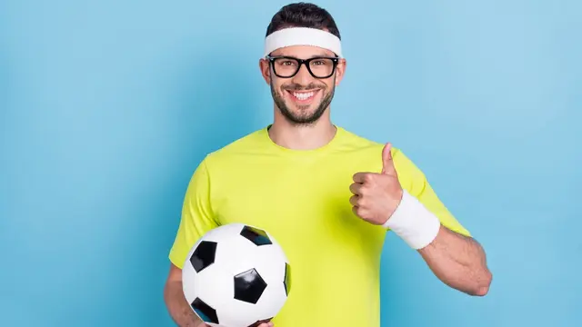 Bukan Hanya Sepatu, Ini 4 Aksesori Pelengkap untuk Pehobi Sepak Bola dan Futsal (4)