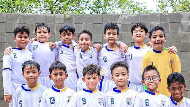 7 Potret Arjuna, Anak Titi Kamal, Jadi Kiper dan Raih Kemenangan Besar.