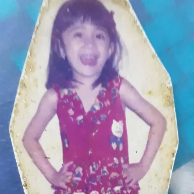 6 Potret Masa Kecil Ratu FTV Ryana Dea, Disebut Mirip Qiandra Anak Pertamanya