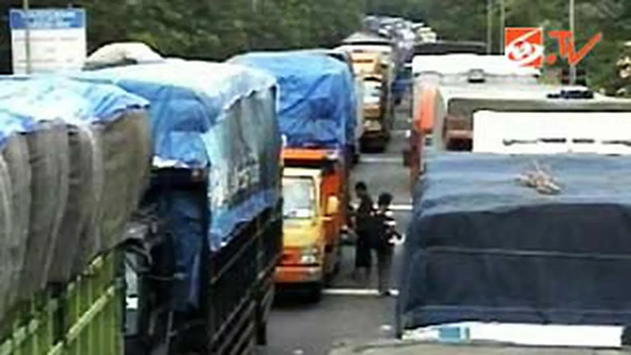 110401dtruk-antre.jpg