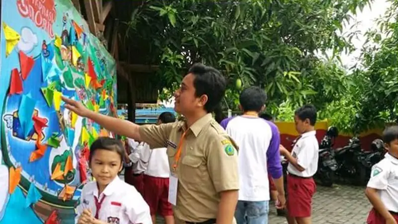 Berbagi Semangat Bermimpi di Kelas Inspirasi Sidoarjo