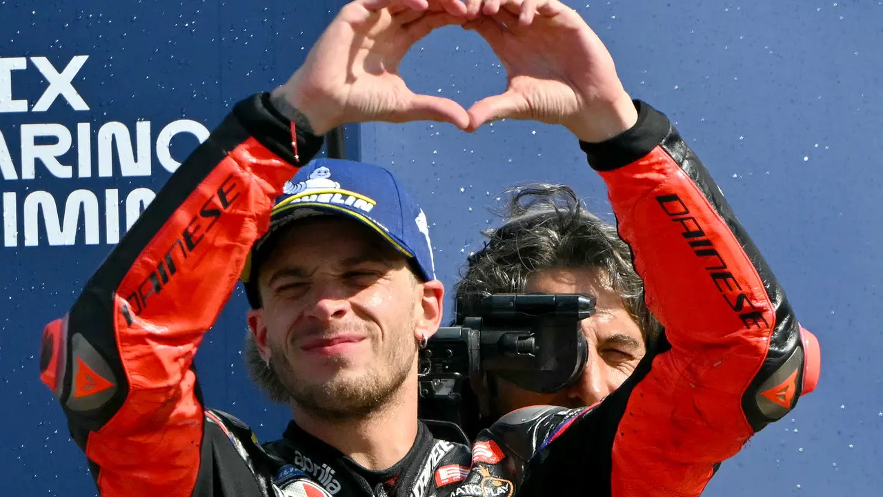 Pembalap Aprilia Marco Bezzecchi